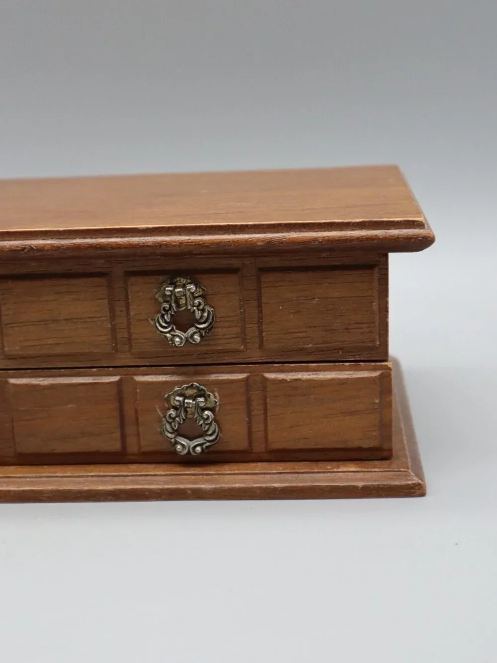 Vintage Wooden Jewelry Organizer Box w/ Mirror Velvet Lined Metal Hardware 11